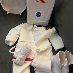 NASA White Astronaut Costume